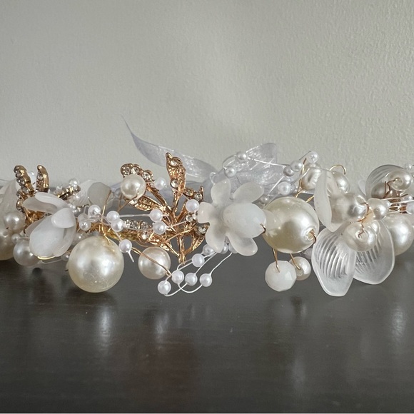 Pearl & Crystal Floral Bridal Headband - Wedding NWOT - Picture 3 of 7